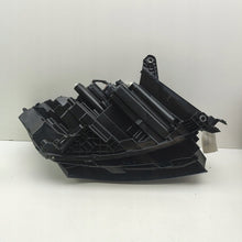 Load image into Gallery viewer, Frontscheinwerfer Skoda Enyaq IV 5LB941015G Ein Stück (Rechts oder Links)