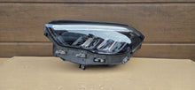 Laden Sie das Bild in den Galerie-Viewer, Frontscheinwerfer Mercedes-Benz W247 A2479063504 Links Scheinwerfer Headlight SCH3838483115zl
