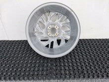Laden Sie das Bild in den Galerie-Viewer, 1x Alufelge 17 Zoll 7.0&quot; 4x100 44ET 403000803R Renault Captur Clio Rim Wheel