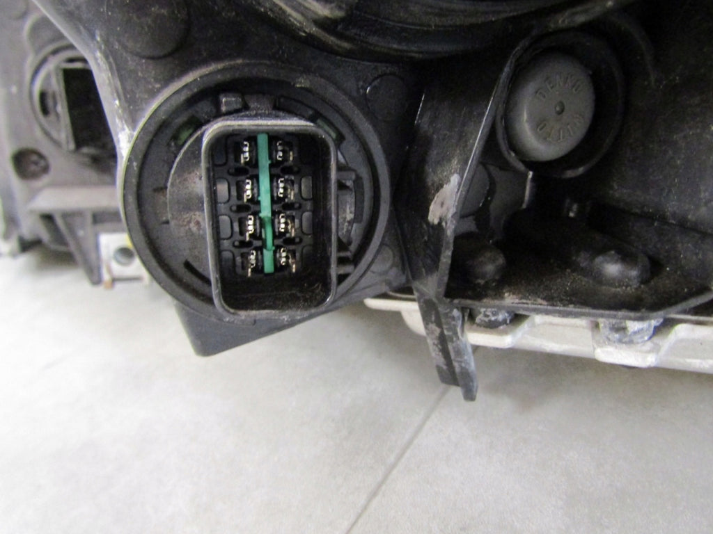 Frontscheinwerfer Kia Sportage Xenon Ein Stück (Rechts oder Links) Headlight SCH6071207364zk