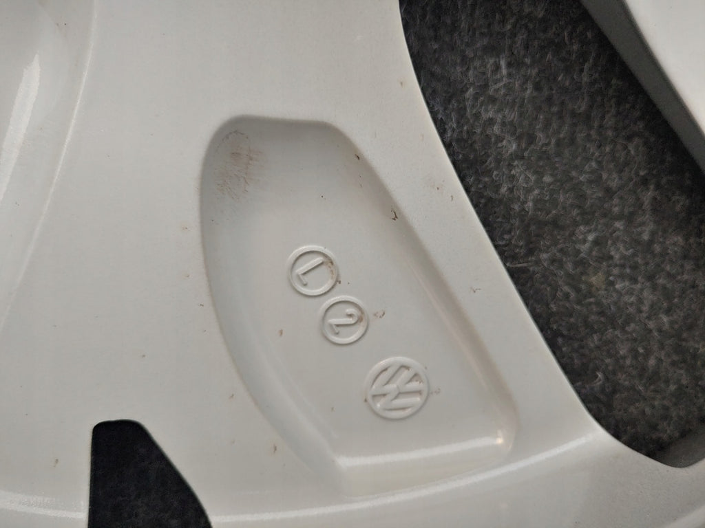 1x Alufelge 17 Zoll 6.5" 5x112 46ET Glanz Silber 5H0601025 VW Golf Viii FEL9992379310ts