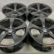 Load image into Gallery viewer, 4x Alufelge 19 Zoll 8.5" 5x112 40ET Glanz Silber 8W0601025CG Audi A4 B9 FEL2108600037jl