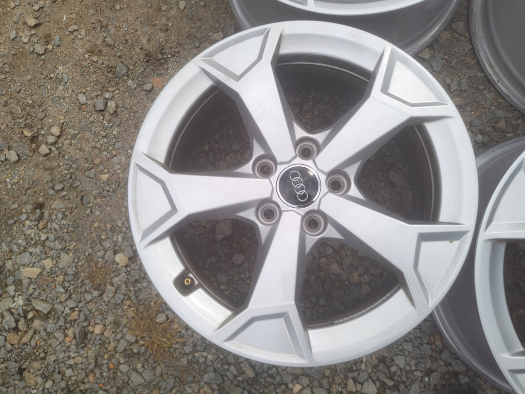 4x Alufelge 17 Zoll 6.5" 5x112 38ET Glanz Schwarz 83A601025 Audi Rim Wheel FEL2341509248nf