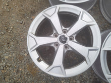 Laden Sie das Bild in den Galerie-Viewer, 4x Alufelge 17 Zoll 6.5" 5x112 38ET Glanz Schwarz 83A601025 Audi Rim Wheel FEL2341509248nf