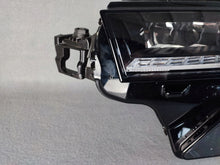 Load image into Gallery viewer, Frontscheinwerfer Skoda Karoq 57B941035B Links Scheinwerfer Headlight SCH9387944390ew