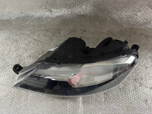 Laden Sie das Bild in den Galerie-Viewer, Frontscheinwerfer Skoda Rapid 5JB941015 Links Scheinwerfer Headlight SCH5097543775oc