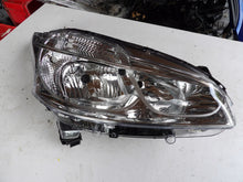 Laden Sie das Bild in den Galerie-Viewer, Frontscheinwerfer Peugeot 208 9802221280 Rechts Scheinwerfer Headlight