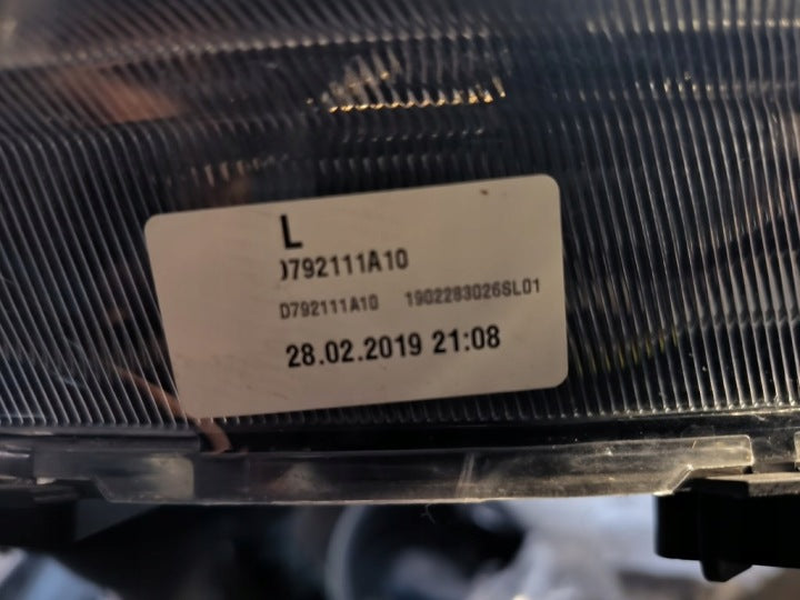 Frontscheinwerfer Hyundai Tucson D792111A10 D792111A20 LED Ein Satz Headlight SCH1322139386bg