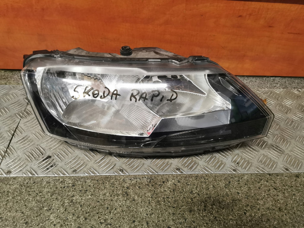 Frontscheinwerfer Skoda Rapid 5JB941016 Rechts Scheinwerfer Headlight SCH4384699671dc