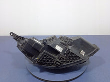 Laden Sie das Bild in den Galerie-Viewer, Frontscheinwerfer Hyundai I30 III G4921-64010 Ein Stück (Rechts oder Links) SCH5163263947vp
