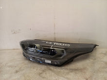 Laden Sie das Bild in den Galerie-Viewer, Frontscheinwerfer Kia Proceed 92101J7500 Links Scheinwerfer Headlight SCH3707872490rp