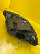 Laden Sie das Bild in den Galerie-Viewer, Frontscheinwerfer BMW 5 F11 F10 7203251-11 Xenon Links Scheinwerfer Headlight SCH5309685601mv
