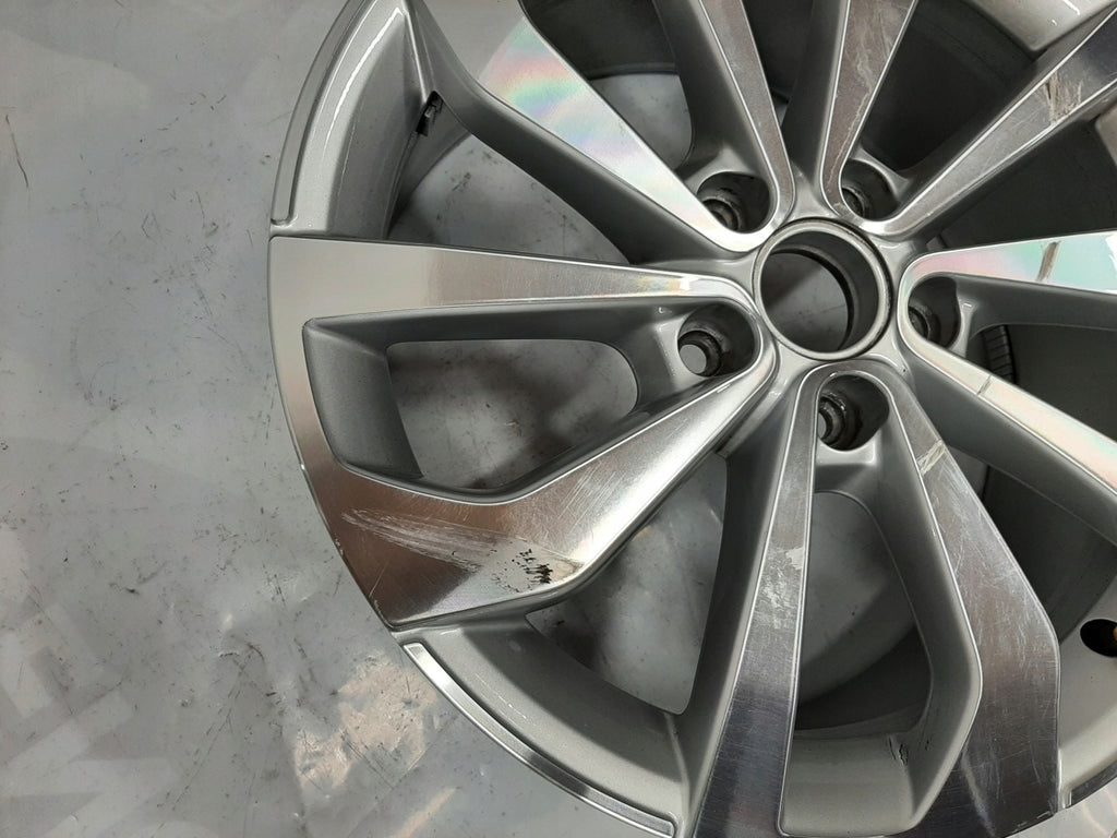 1x Alufelge 17 Zoll 7.0" 5x112 45ET Glanz Silber 2GA601025AC VW T-Roc Rim Wheel FEL2806616313tr