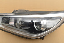 Laden Sie das Bild in den Galerie-Viewer, Frontscheinwerfer Hyundai I30 III 92101-G4000 Links Scheinwerfer Headlight SCH4504578260ft