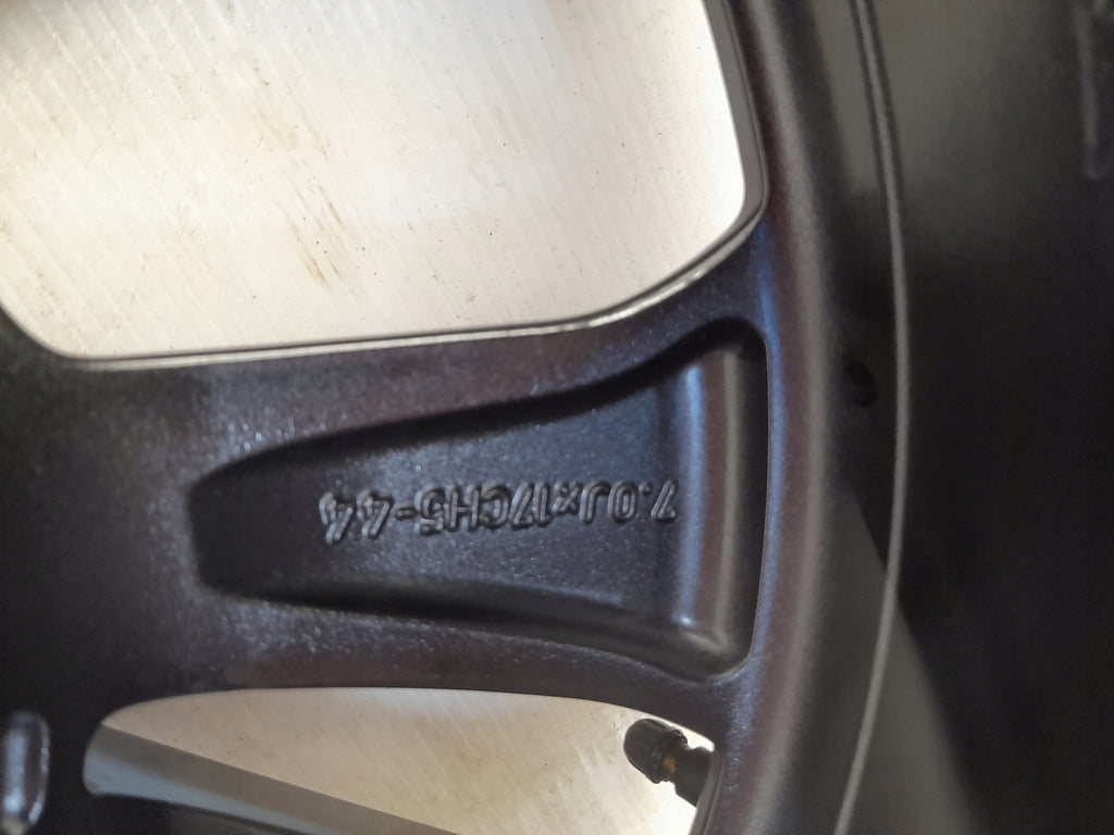 1x Alufelge 17 Zoll 7.0" 5x114.3 44ET Glanz Graphit 403009897R Mg Rim Wheel