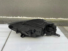 Laden Sie das Bild in den Galerie-Viewer, Frontscheinwerfer Volvo V40 32228479 32228478 Ein Satz Scheinwerfer Headlight SCH5666316854xy