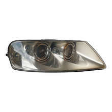 Laden Sie das Bild in den Galerie-Viewer, Frontscheinwerfer VW Touareg 7L6941016BK 89307861 Xenon Rechts Headlight