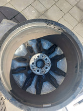 Load image into Gallery viewer, 1x Alufelge 19 Zoll 8.5" 5x112 35ET 8089227- BMW Rim Wheel FEL8309202424ny