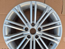 Load image into Gallery viewer, 1x Alufelge 17 Zoll 7.0" 5x112 49ET 5F0601025S- Seat Leon Rim Wheel FEL2052636750kl