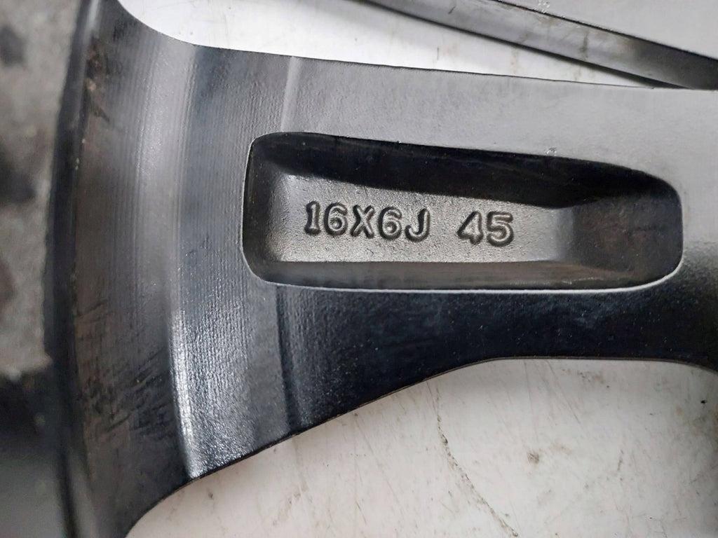 1x Alufelge 16 Zoll TZA16060B Honda Jazz V Rim Wheel