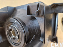 Load image into Gallery viewer, Frontscheinwerfer Toyota Rav 4 Ein Satz Scheinwerfer Headlight SCH3958368464gc