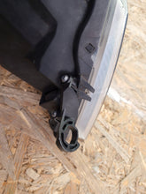 Load image into Gallery viewer, Frontscheinwerfer Seat Leon 90112754 Links Scheinwerfer Headlight