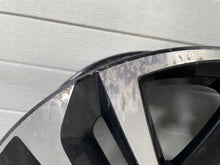 Laden Sie das Bild in den Galerie-Viewer, 1x Alufelge 18 Zoll 7.0&quot; 5x112 43ET Glanz Schwarz 5FJ601025C Seat Tarraco