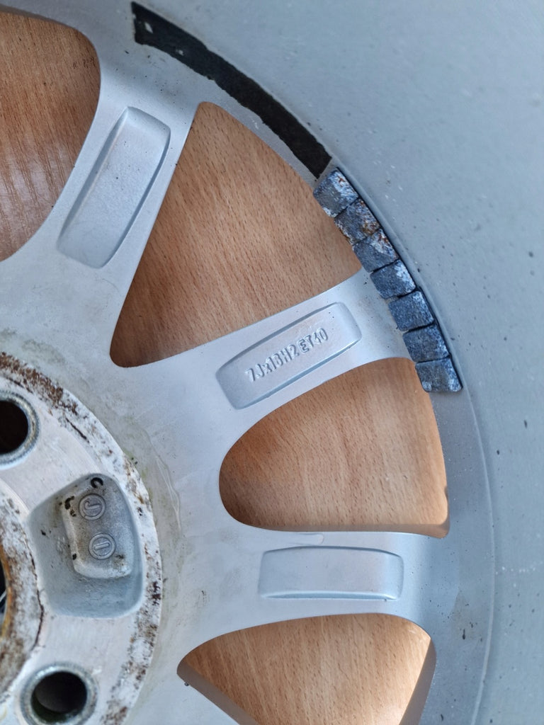 1x Alufelge 16 Zoll 7.0" 4x114.3 40ET Glanz Silber KE409-9F536 Nissan Almera FEL5144661633yx