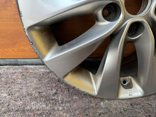 Load image into Gallery viewer, 1x Alufelge 17 Zoll 7.5&quot; 5x114.3 52 5ET 52910-D4250 Kia Optima Rim Wheel
