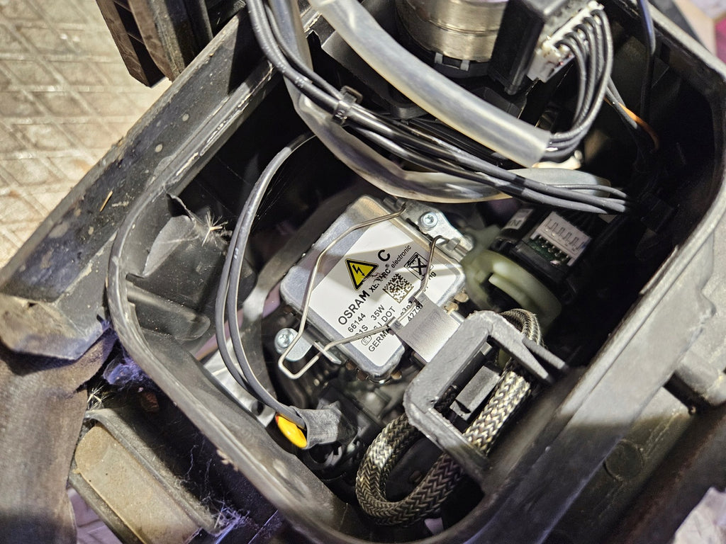 Frontscheinwerfer VW Passat 3C0941753G Xenon Ein Stück (Rechts oder Links) SCH3102133915ps