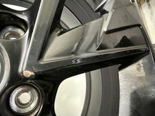 Laden Sie das Bild in den Galerie-Viewer, 1x Alufelge 16 Zoll 6.5" 4x108 38ET Glanz Schwarz 9847228980 Opel Corsa F FEL6380432509fz