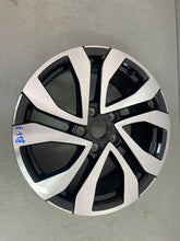 Load image into Gallery viewer, 1x Alufelge 17 Zoll 7.0&quot; 5x112 45ET Glanz Silber 2GA601025AF VW T-Roc Rim Wheel