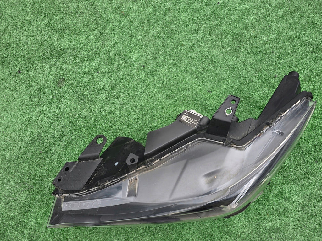 Frontscheinwerfer Mazda Cx5 KB8N51040K Full LED Ein Stück (Rechts oder Links)