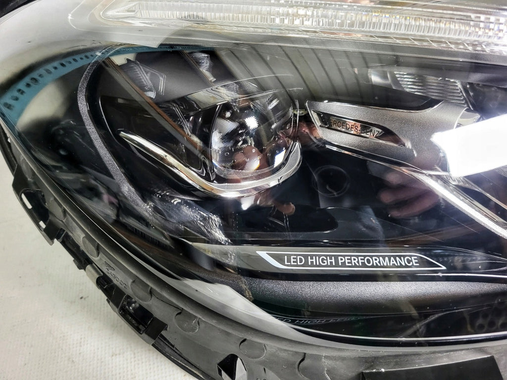 Frontscheinwerfer Mercedes-Benz W206 A2069068104 A2069068204 LED Ein Satz SCH6588384095mb