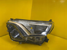 Laden Sie das Bild in den Galerie-Viewer, Frontscheinwerfer Toyota 123456 FULL LED Links Scheinwerfer Headlight