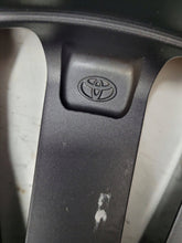 Laden Sie das Bild in den Galerie-Viewer, 1x Alufelge 18 Zoll 5x114.3 SPP19340 Toyota Corolla Avensis Rim Wheel FEL1614994732je