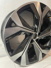 Load image into Gallery viewer, 1x Alufelge 20 Zoll 8.0" 5x114.3 40ET Glanz Schwarz 403008811R Renault Rim Wheel FEL5981124659ge