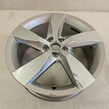Load image into Gallery viewer, 1x Alufelge 17 Zoll 6.5" 5x112 39ET 2GM601025A VW T-Cross Rim Wheel FEL8174270784ji