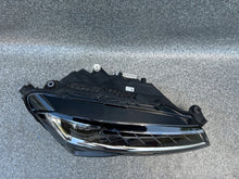 Laden Sie das Bild in den Galerie-Viewer, Frontscheinwerfer Skoda Superb III 3V1941016D Full LED Rechts Headlight SCH3383622097qo