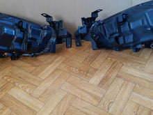 Laden Sie das Bild in den Galerie-Viewer, Frontscheinwerfer Mazda 6 Gj Ein Satz Scheinwerfer Headlight SCH9622168680mf