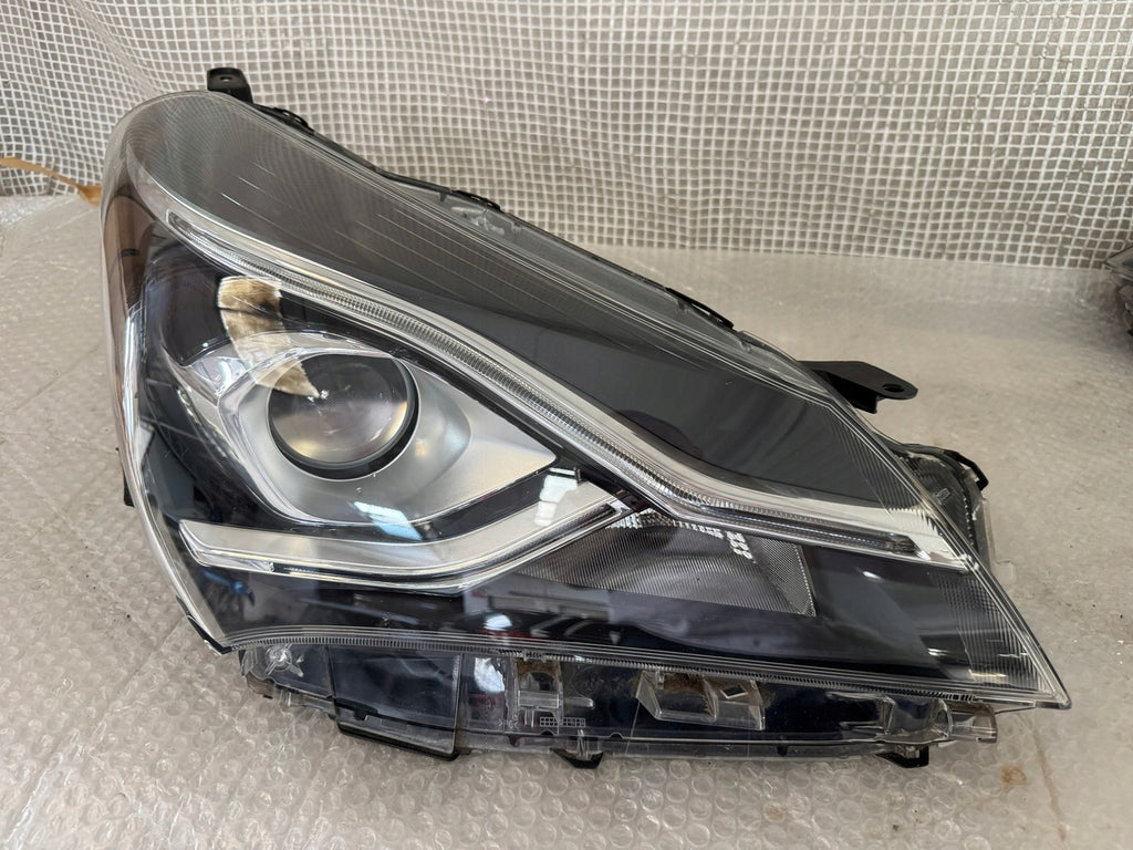 Frontscheinwerfer Toyota Yaris LED Rechts Scheinwerfer Headlight SCH3038116098vc