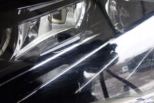 Laden Sie das Bild in den Galerie-Viewer, Frontscheinwerfer Skoda Fabia III 6V0941015F Links Scheinwerfer Headlight SCH9209854796hh