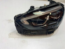 Laden Sie das Bild in den Galerie-Viewer, Frontscheinwerfer Mercedes-Benz W206 2609068104 Links Scheinwerfer Headlight SCH3883008596cj