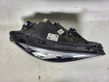 Laden Sie das Bild in den Galerie-Viewer, Frontscheinwerfer Mercedes-Benz W177 A1779065601 Rechts Scheinwerfer Headlight SCH7837564314gb