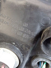 Load image into Gallery viewer, Frontscheinwerfer Toyota Yaris LED Links Scheinwerfer Headlight