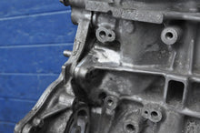 Load image into Gallery viewer, Motor Toyota C-Hr 2ZR-FXE 1.8 122PS 90kW 22TKm 2021 Diesel Engine Unkomplett