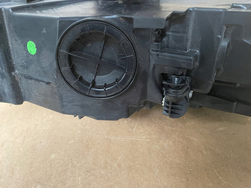 Frontscheinwerfer Audi A3 8Y0941012C Full LED Ein Stück (Rechts oder Links)