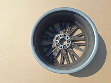 Laden Sie das Bild in den Galerie-Viewer, 1x Alufelge 18 Zoll 7.5" 5x112 A1774010600 Mercedes-Benz W177 Rim Wheel FEL5404838311rn