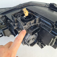 Laden Sie das Bild in den Galerie-Viewer, Frontscheinwerfer Audi A5 8T0941005C LED Ein Stück (Rechts oder Links) Headlight