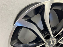 Laden Sie das Bild in den Galerie-Viewer, 1x Alufelge 17 Zoll 7.0" 5x112 A2054010200 Mercedes-Benz W205 Rim Wheel FEL8399053271bt